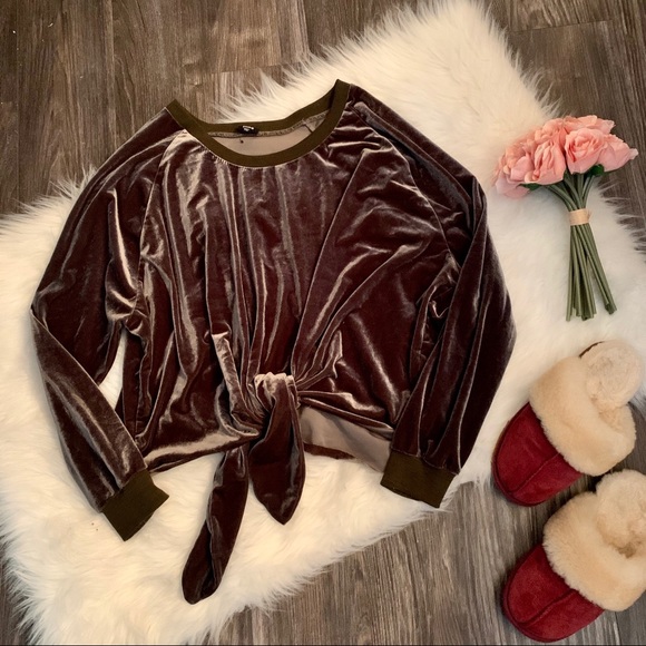 NUDE Tops - EUC NUDE dark olive green velvet knotted top